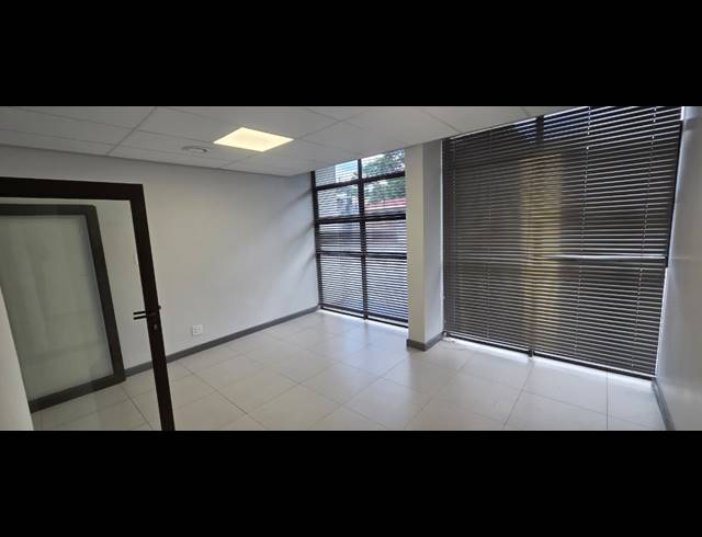 173M² OFFICE TO LET IN SONHEUWEL